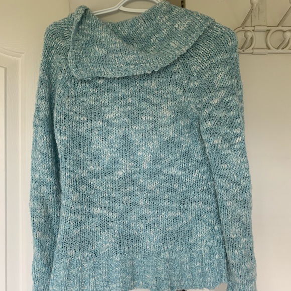 Sweater - Picture 5 of 5